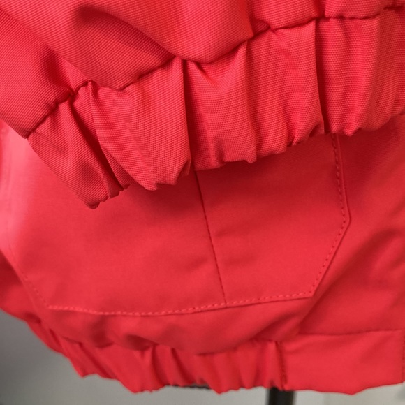 Volcom Enemy Lines Jacket with hood. Full zip closure. Two exterior pockets. - Picture 6 of 7